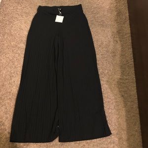 Missguided Black wide leg pants size US 14 UK 18